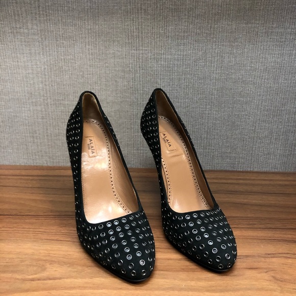 Alaia Studded Round Toe Heels - Picture 7 of 8